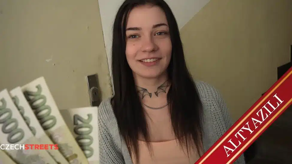 Kayınpederin gözü önünde karısını ve kızını siktim altyazılı Bölüm 1